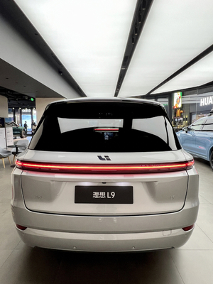 LI L9 2023 Pro EV SUV With 330kW Power, 5 Door 6 Seats 2.51L/100km Energy Consumption